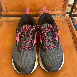 Brooks Athl Shoes